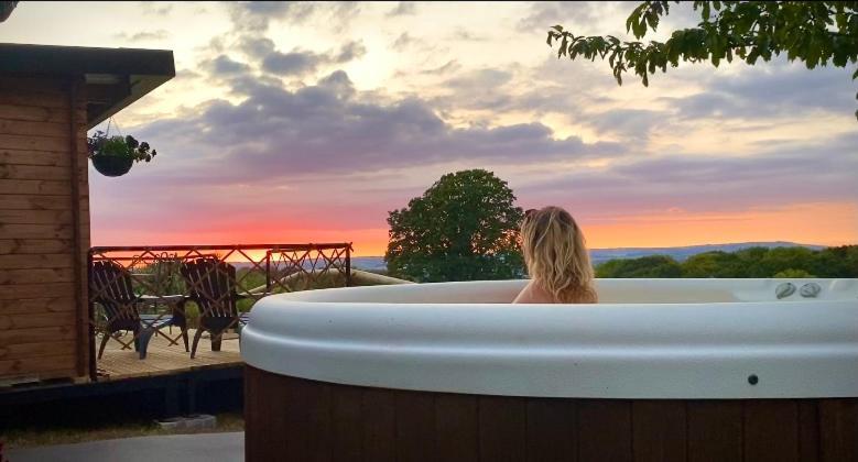 Cherry Tree Glamping Lodge Somerset  Esterno foto