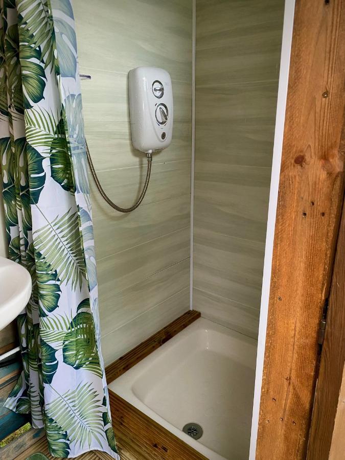 Cherry Tree Glamping Lodge Somerset  Esterno foto