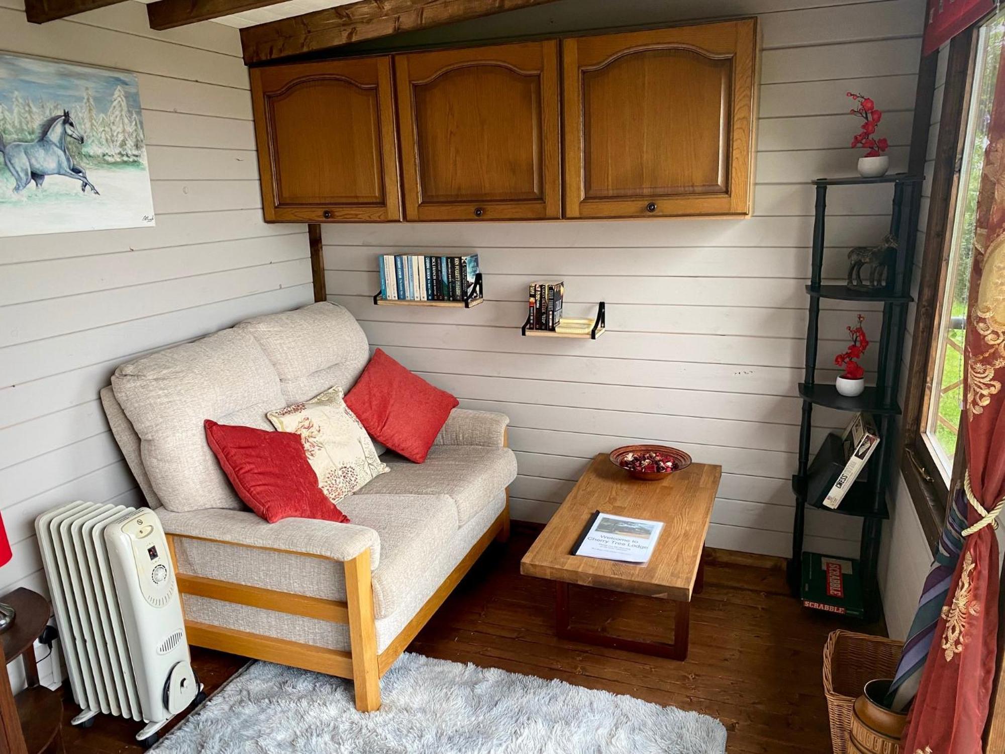 Cherry Tree Glamping Lodge Somerset  Esterno foto